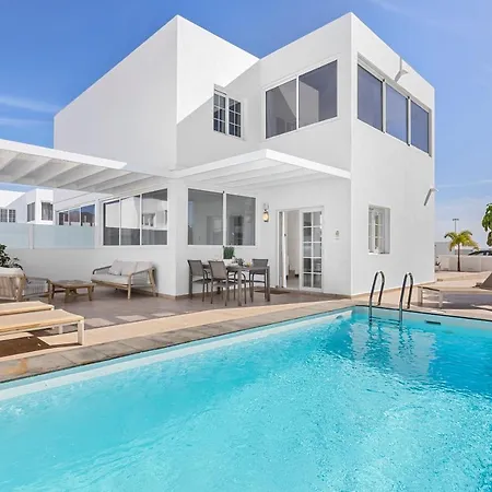 Atlantica - Heated Pool In Villa Playa Blanca (Lanzarote)