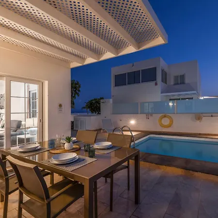 Villa Atlantica - Heated Pool In Playa Blanca (Lanzarote)
