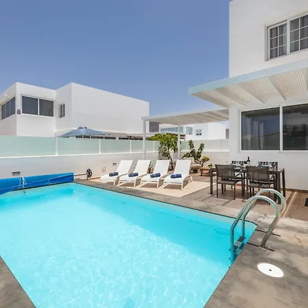 Atlantica - Heated Pool In * Playa Blanca (Lanzarote)